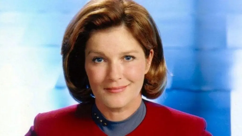 star-trek-voyager-captain-janeway-kate-mulgrew-1268500.jpg