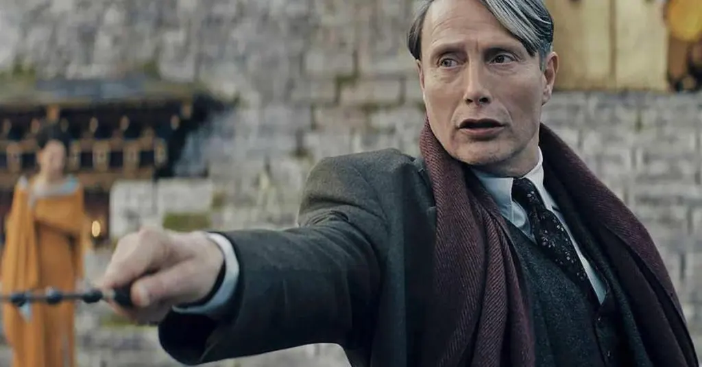 mads-mikkelsen-gellert-grindelwald-fantastic-beasts-secrets-of-dumbledore.jpg
