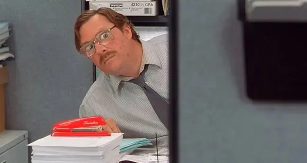 office-space-stephen-root-staplers.jpg