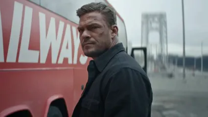 Alan Ritchson in Reacher