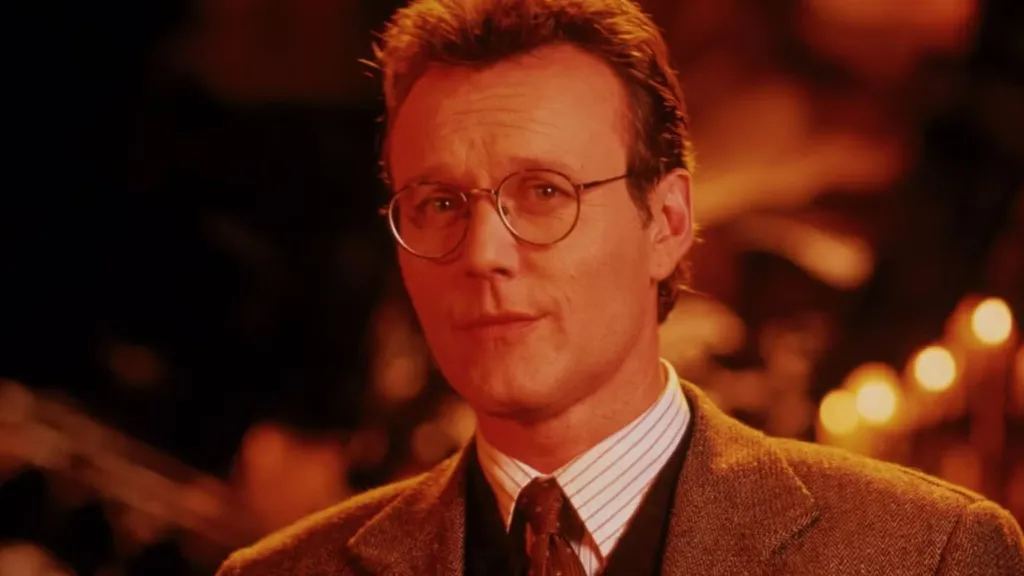 Image courtesy of Warner Bros. Television