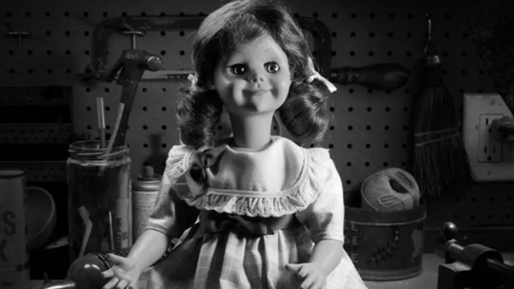 Twilight Zone Talky Tina