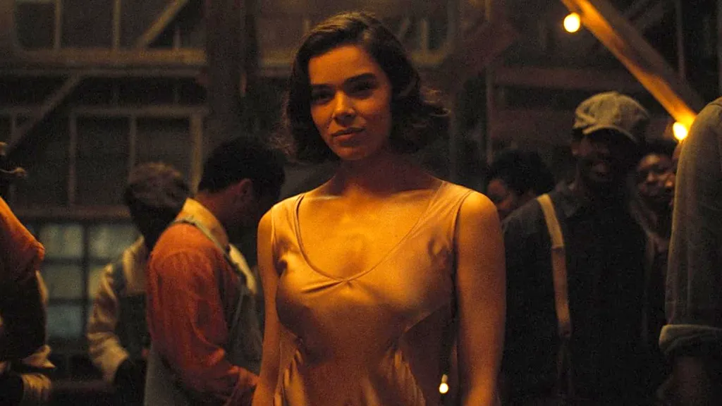 Hailee Steinfeld in Sinners