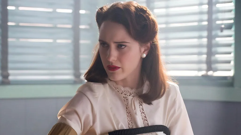 Rachel Brosnahan in Manhattan