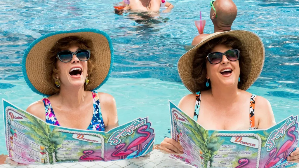 Kristen Wiig and Annie Mumolo in Barb and Star Go to Vista Del Mar