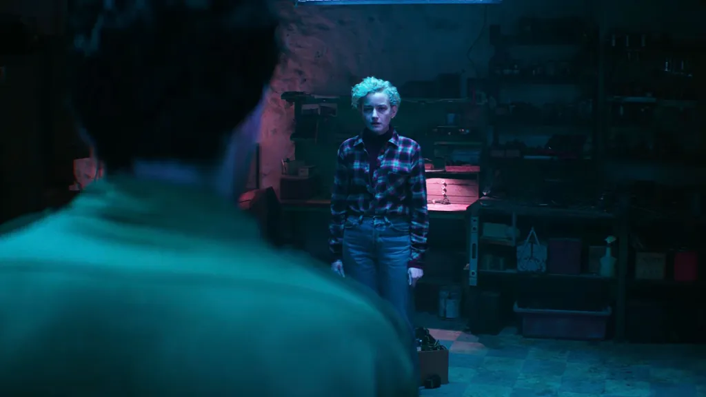 Julia Garner and Christopher Abbott in Wolf Man (2025)