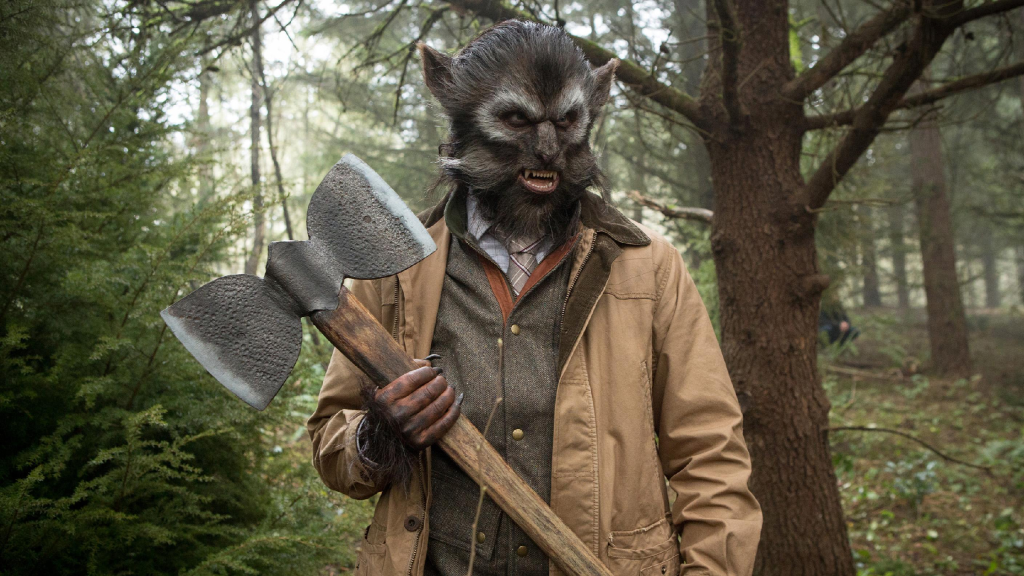 Monroe in Grimm holding an axe