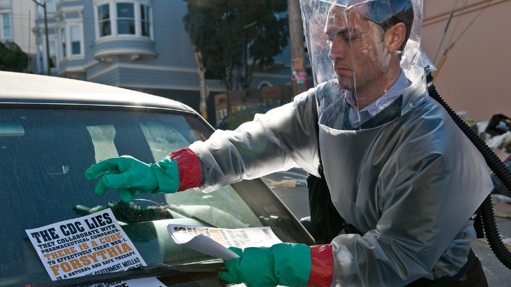 Jude Law in Contagion