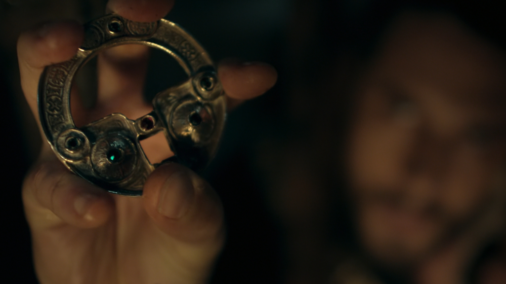 Emhyr with Renfri's brooch in The Witcher Season 4 finale