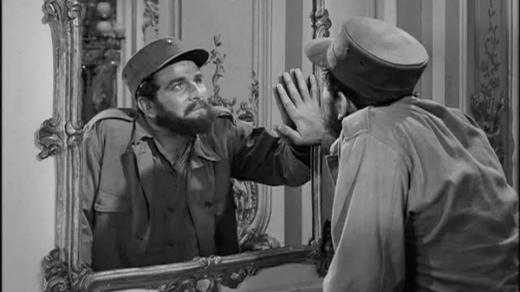 Peter Falk plays Che Guevara in Twilight Zone The Mirror