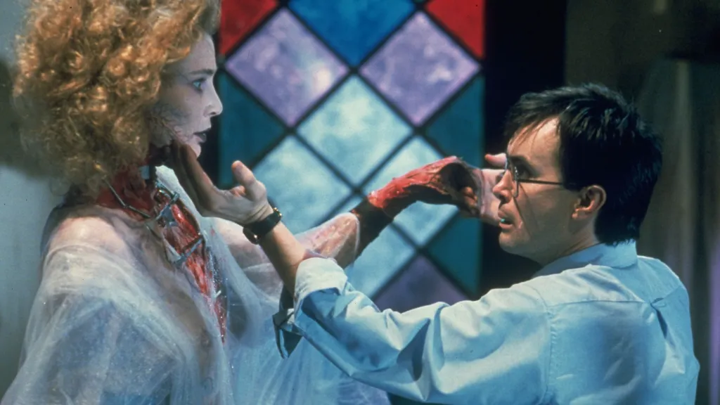 Jeffrey Combs and Kathleen Kinmont in Bride of Re-Animator