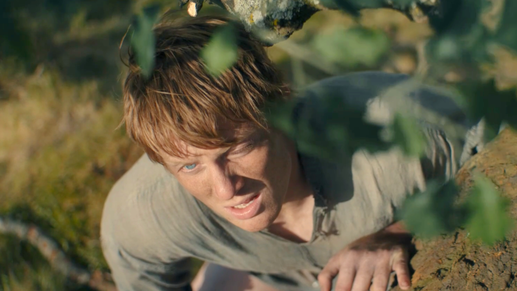 Dunk (Peter Claffey) going to the toilet in A Knight of the Seven Kingdoms Season 1 Episode 1