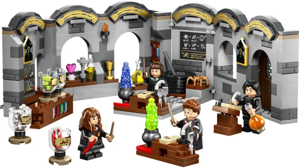 Hogwarts Castle Potions Class LEGO set