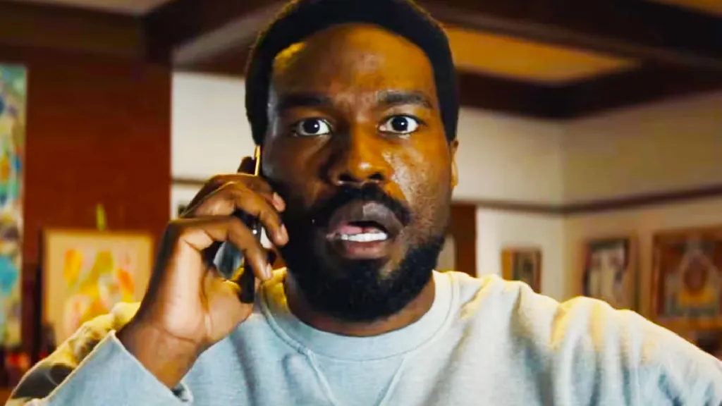 Simon Williams on the phone in Wonder Man