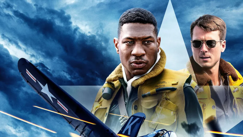 Jonathan Majors and Glen Powell in Devotion