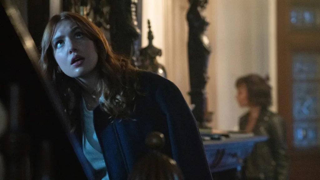 Sophie Nélisse in horror movie Whistle