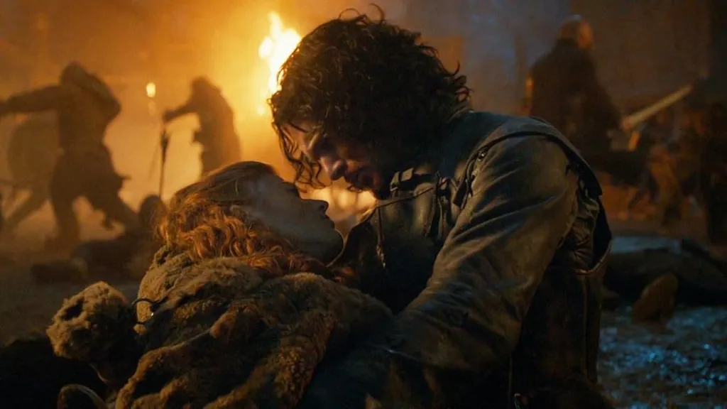 Jon holding Ygritte in Game of Thrones Season 4, Episode 9