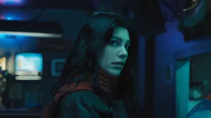 Netflix’s New #1 Is A Must-Watch For Thriller Fans (And You’ll Never Guess Its Ending)