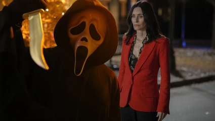 Ghostface and Gale Weathers in Scream 7