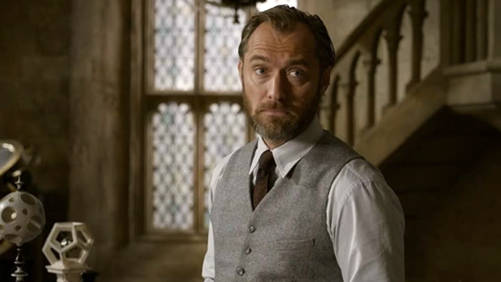 Jude Law as young Dumbledore in Fantastic Beasts