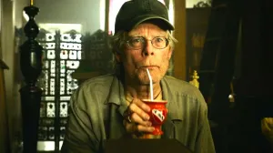 Mike Flanagan’s New Horror Remake Has To Deal With 1 of the Biggest Stephen King Changes Ever