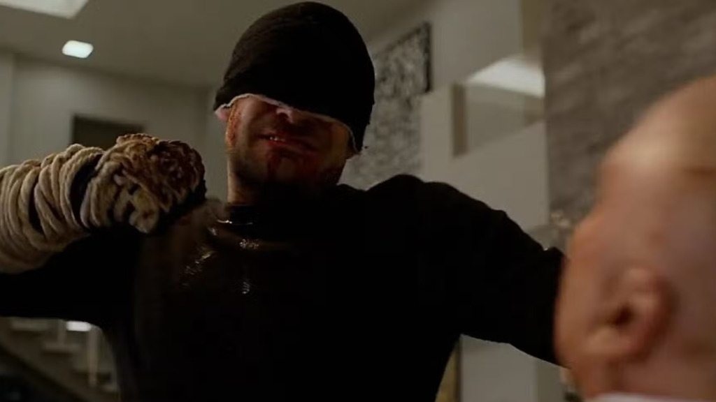 Charlie Cox as Daredevil fighting Kingpin in Daredevil season 3